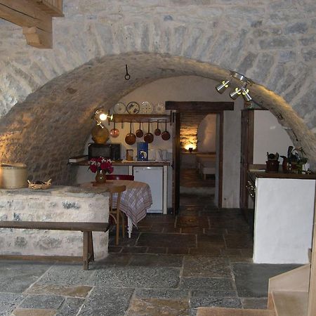 Sainte-Eulalie-de-Cernon La Bergerie Bed & Breakfast エクステリア 写真