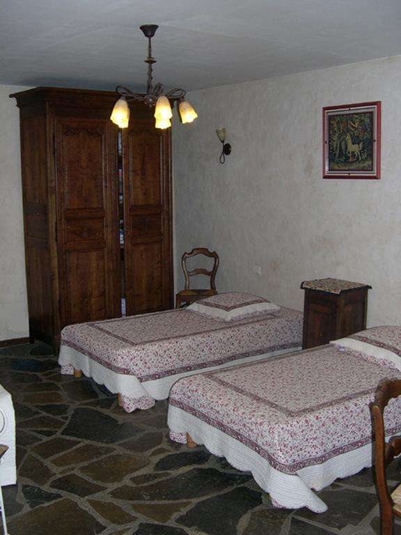 Sainte-Eulalie-de-Cernon La Bergerie Bed & Breakfast 部屋 写真